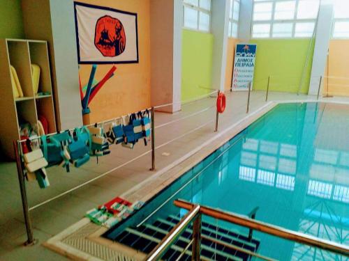 children pool opan pireus